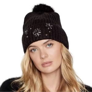NWT Victoria's Secret Snowflake Sparkle Pom-Pom Beanie